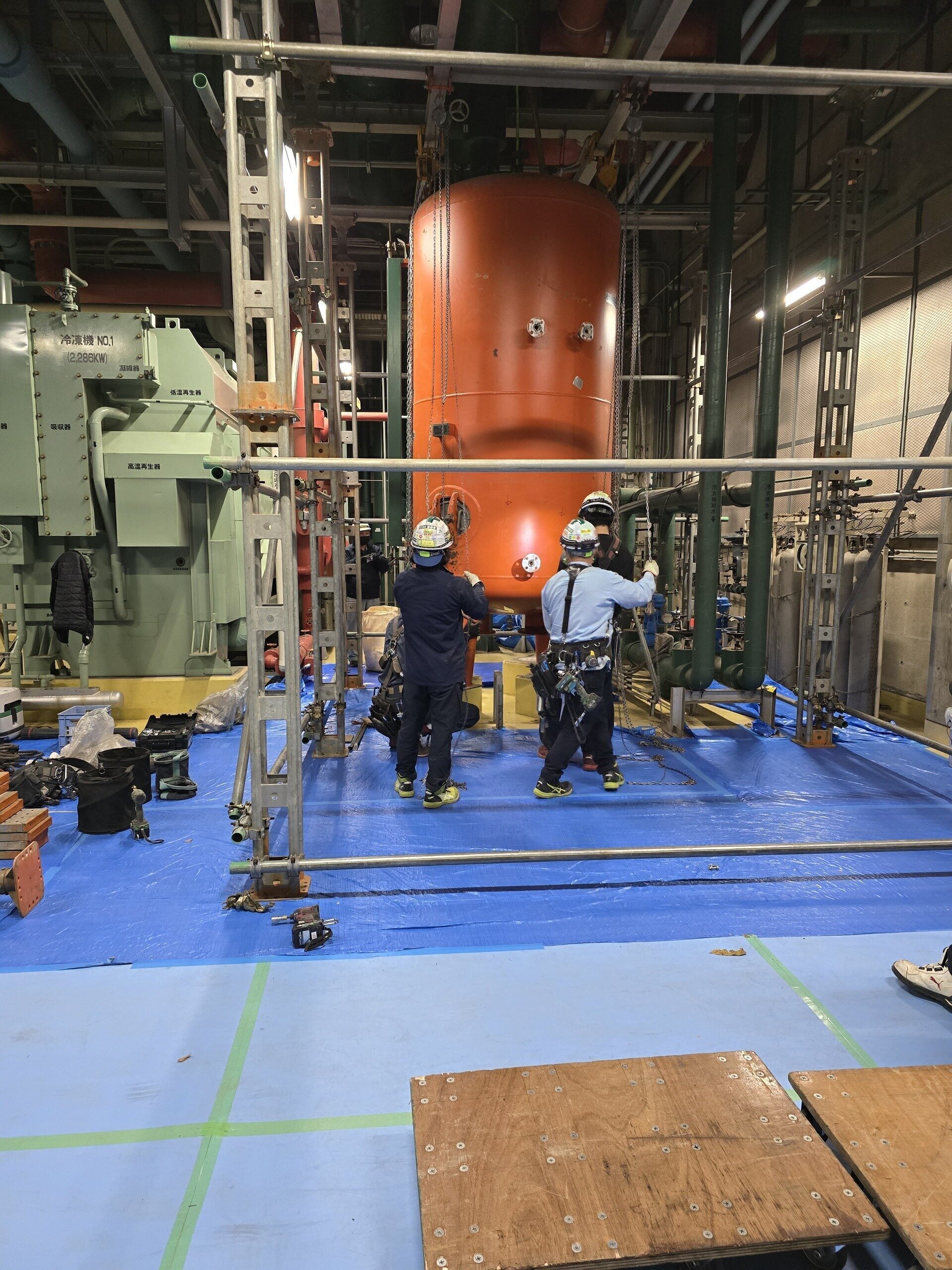 仕事内容 | 重量物搬入などを展開する藤城機工は、東京都江戸川区で